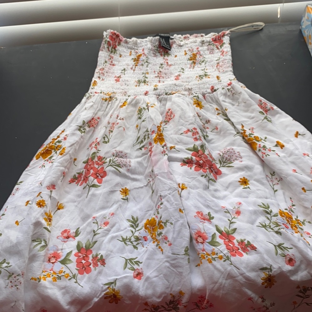 Strapless Floral swimsuit cover-up